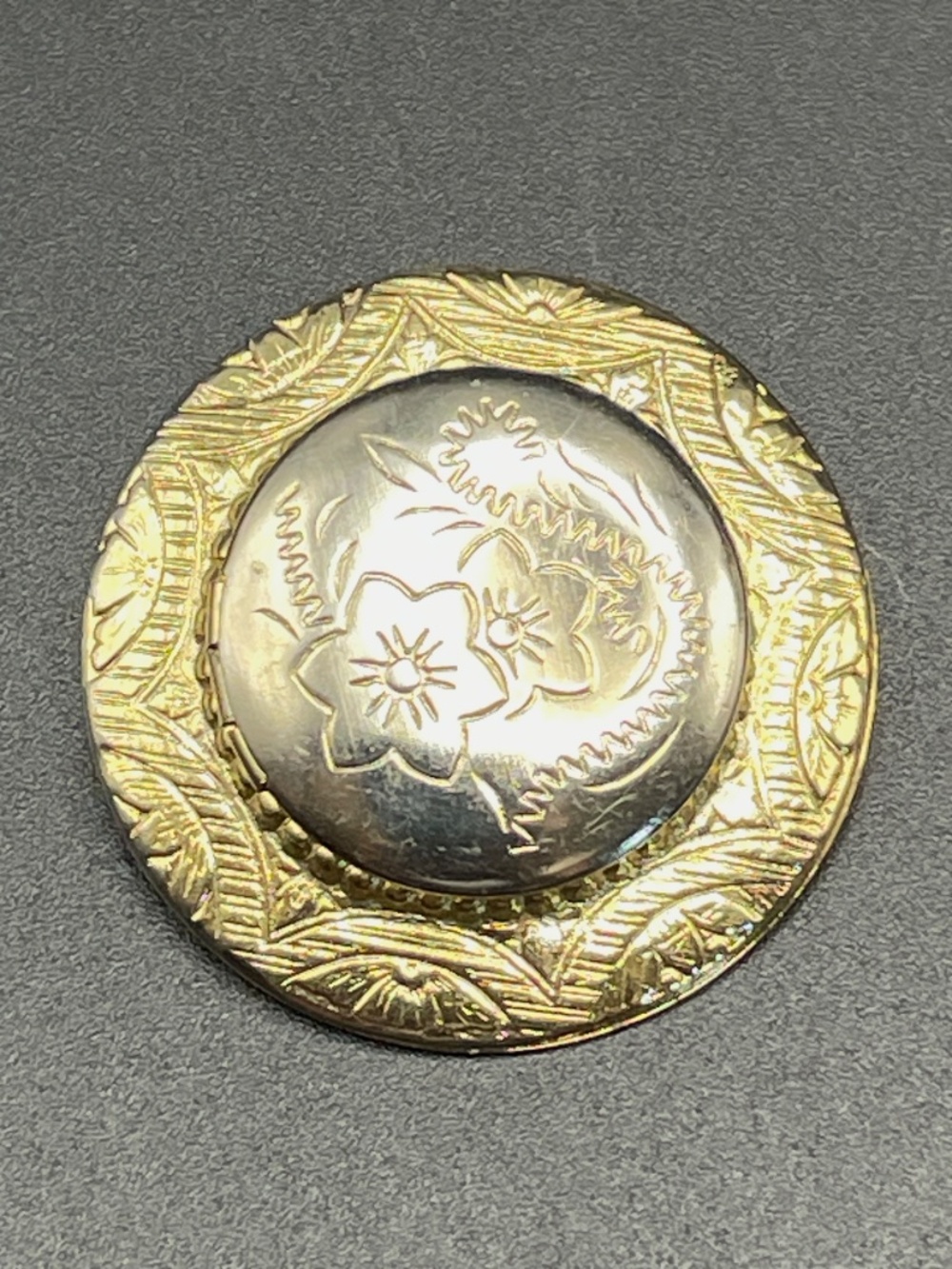 Vintage Victorian Style Gold Tone Embossed Pin Brooch Locket